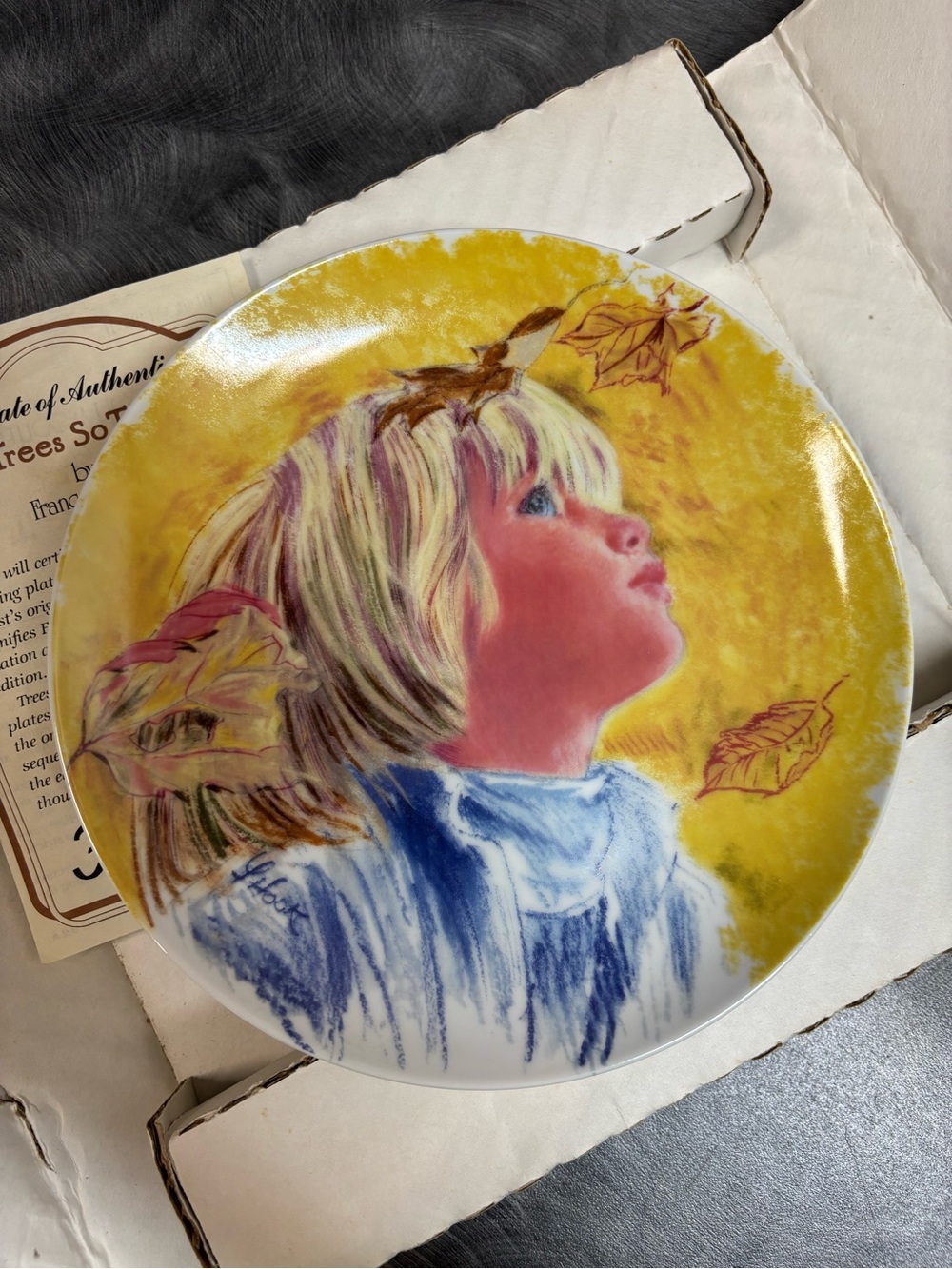 Collector's Wall Plate 'Trees So Tall' in Yellow and Blue